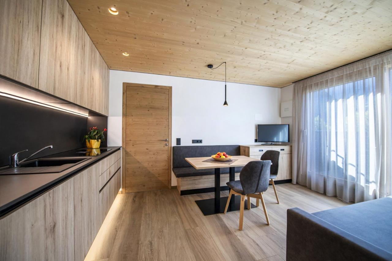 Apartments Dami Ортизей Екстериор снимка
